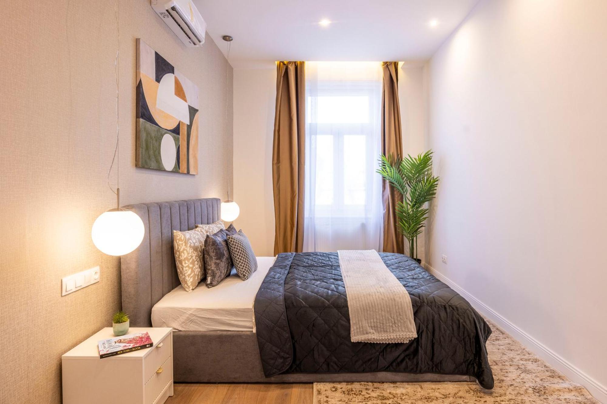 Luxury & Classy Central Apartment With 3Bedrm, 2Bathrm Будапеща Екстериор снимка