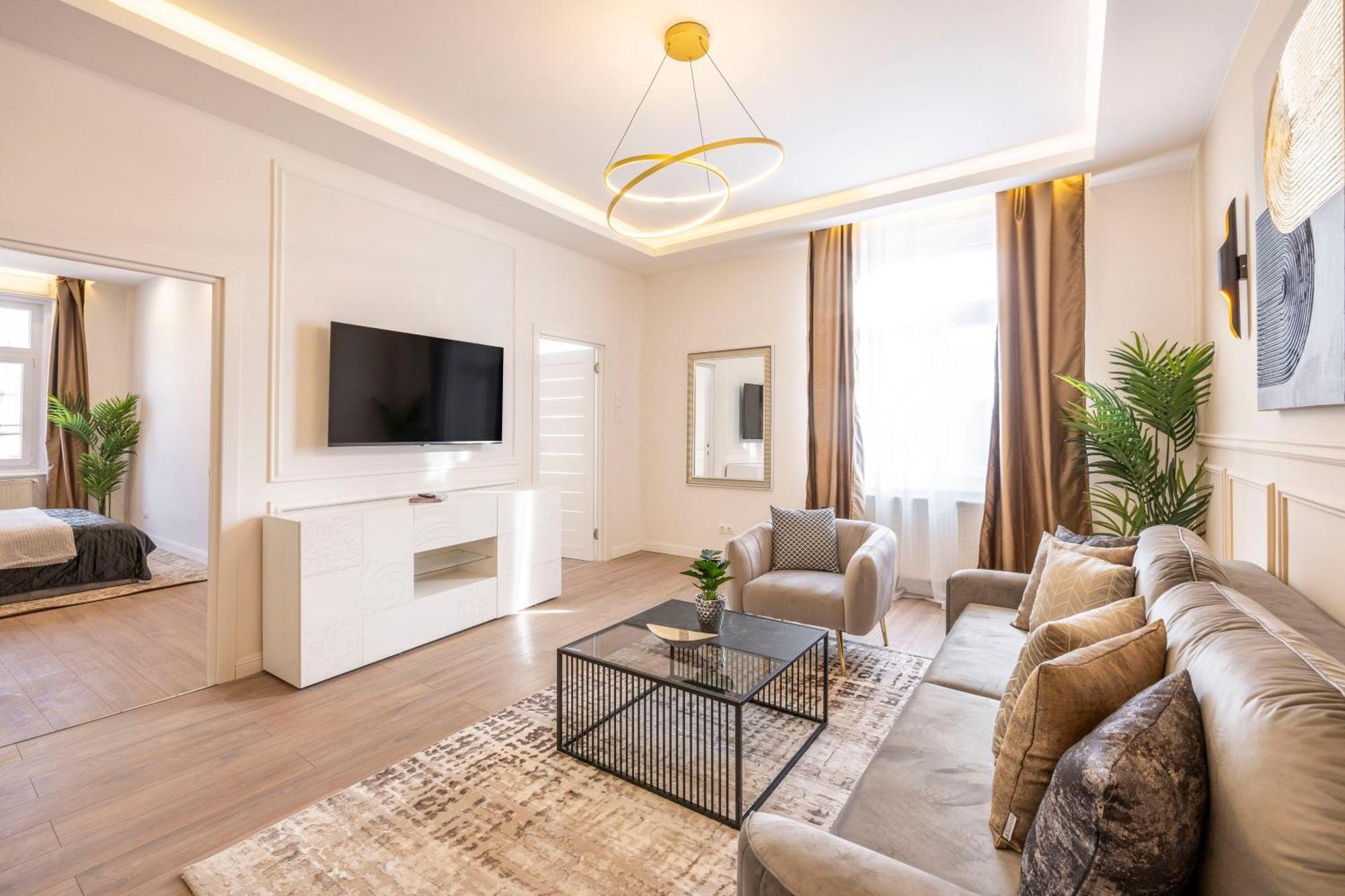 Luxury & Classy Central Apartment With 3Bedrm, 2Bathrm Будапеща Екстериор снимка